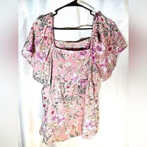 2/$20 Emerald L Square Neck Pink Floral Top